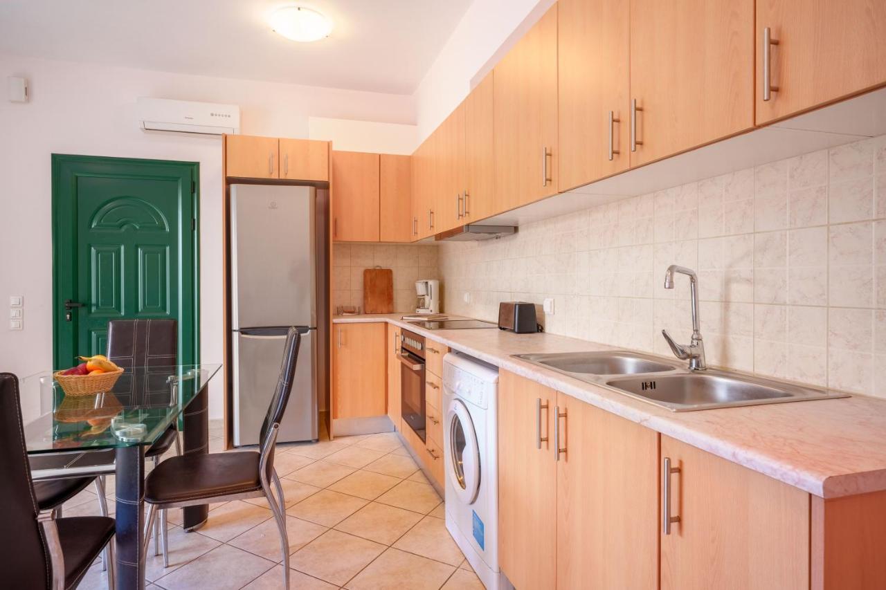 Niko'S Central Skala Apartments Екстериор снимка