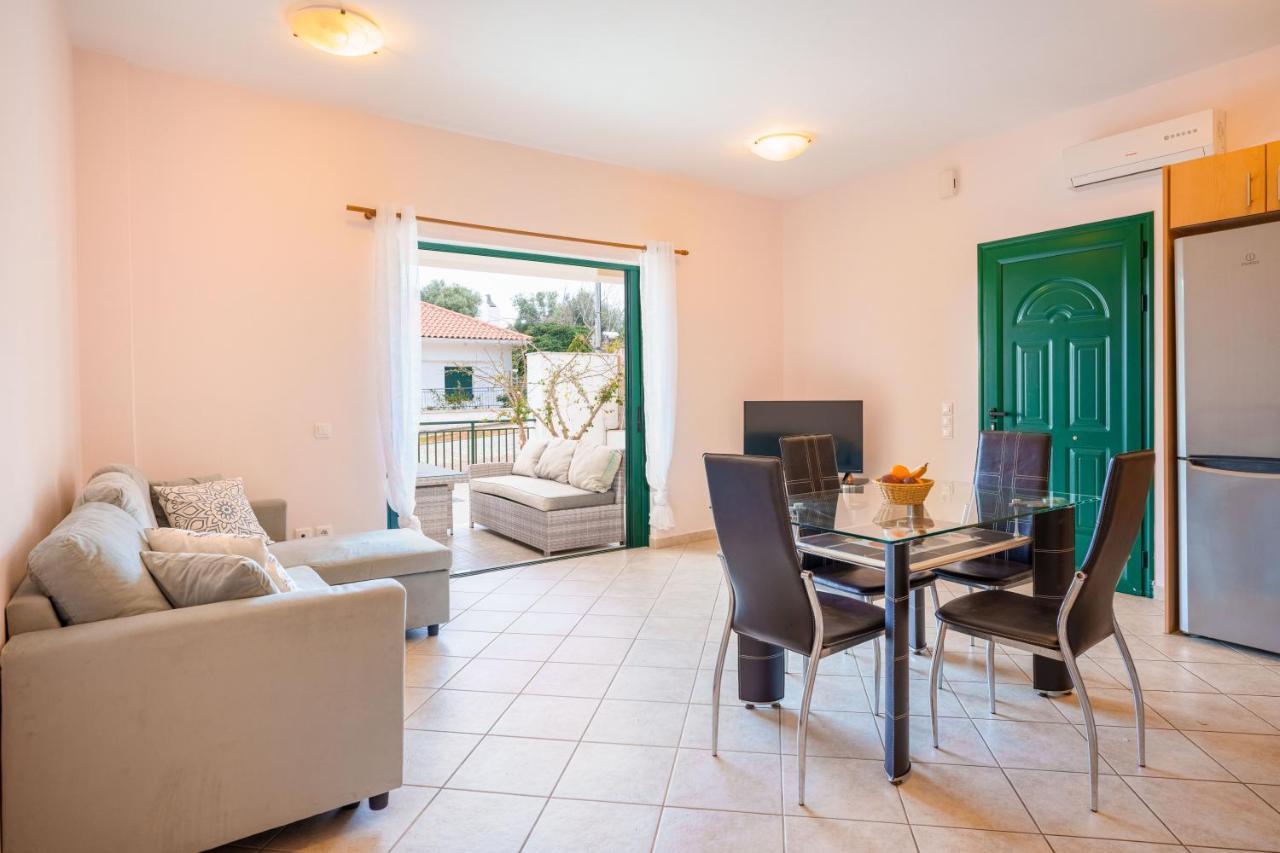 Niko'S Central Skala Apartments Екстериор снимка