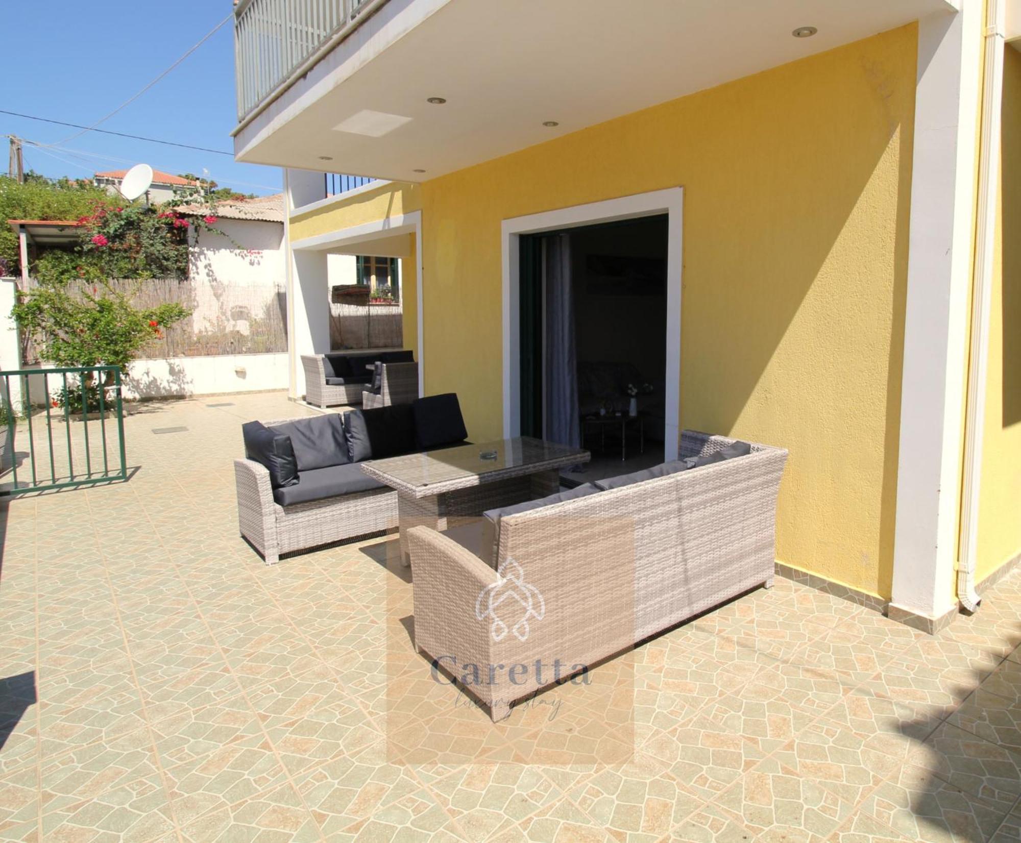 Niko'S Central Skala Apartments Екстериор снимка